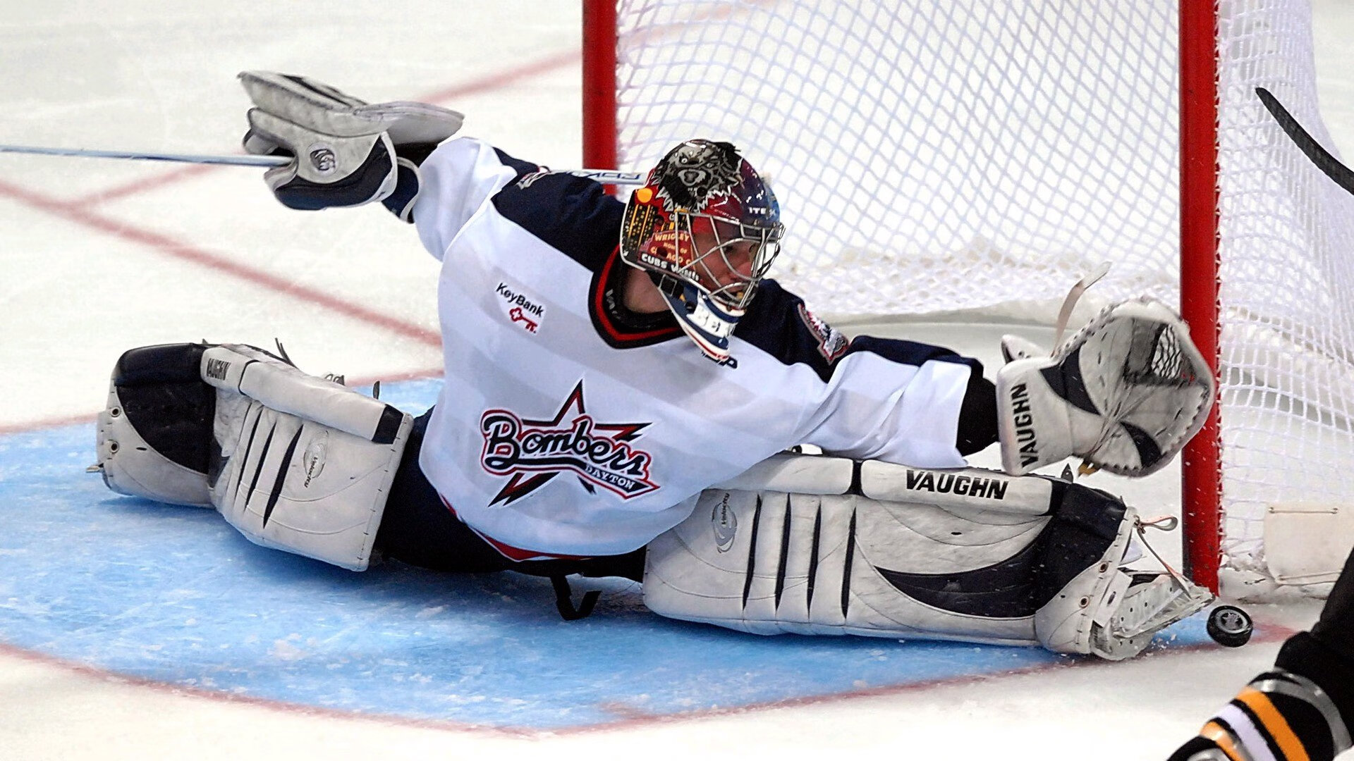 网球双打战术公开赛 三角站位与穿插跑位频频示范